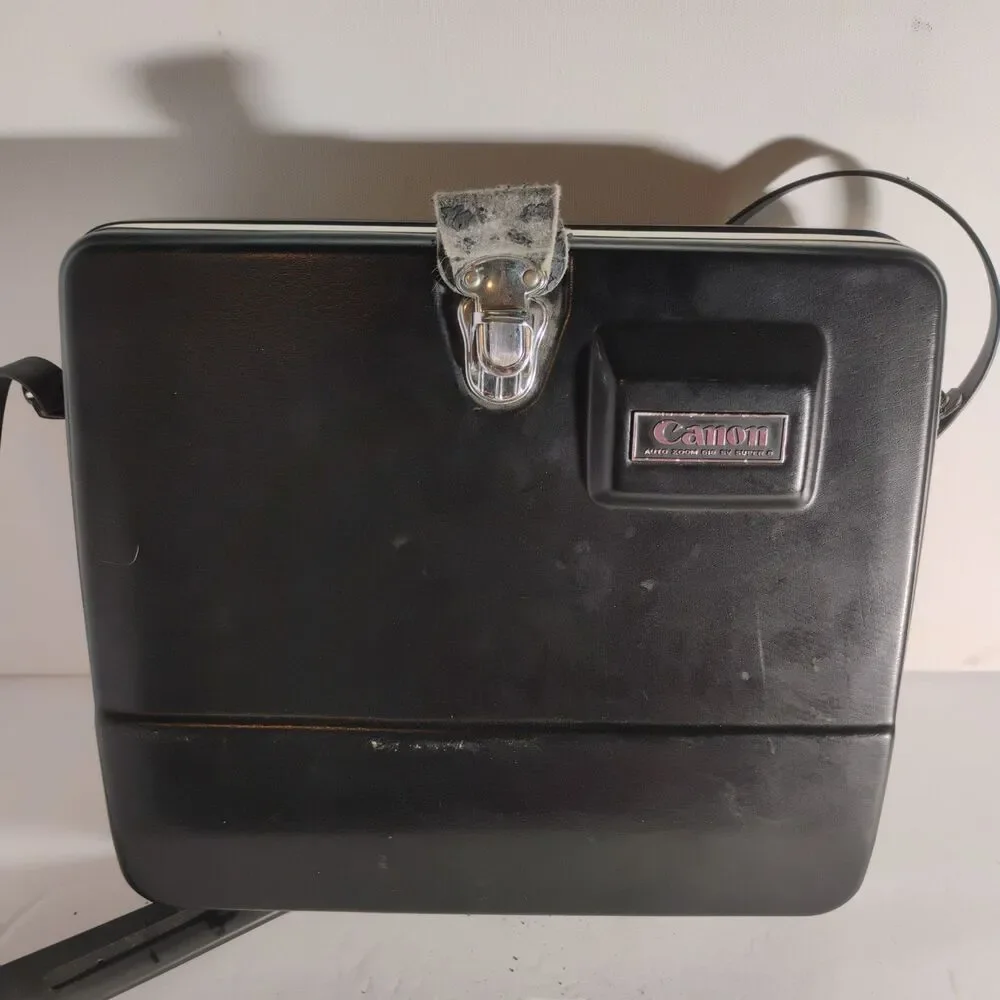Canon Auto Zoom 518 SV Super 8 Movie Camera w/ Case - UNTESTED Parts Only